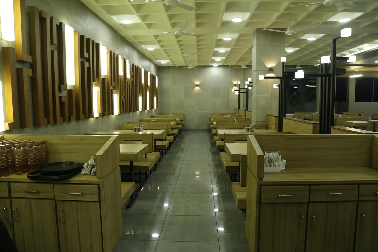 Bharuch Hotel Novus المظهر الخارجي الصورة